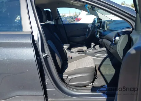 2022 Hyundai Kona Se z USA, uszkodzony, nr VIN KM8K22AB7NU911744